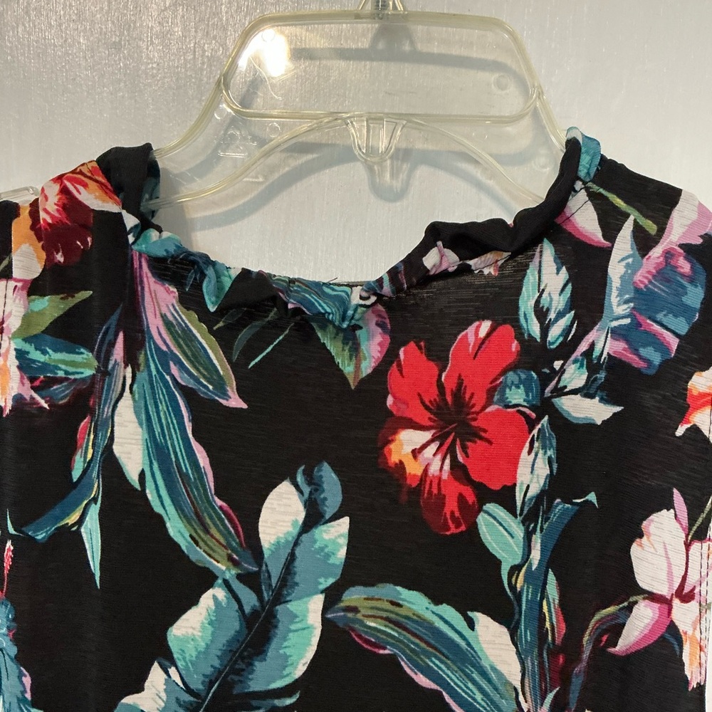 Women’s Flowy, Ruffled Blouse, Size Small - Picture 6 of 12